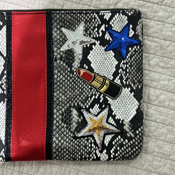 ALDO clutch used once. Absolutely no signs of wear in pristine condition. - Picture 3 of 5